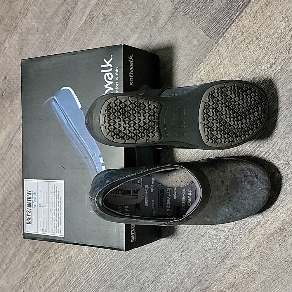 Softwalk nursing shoes Grey's ANATOMY women's size 9